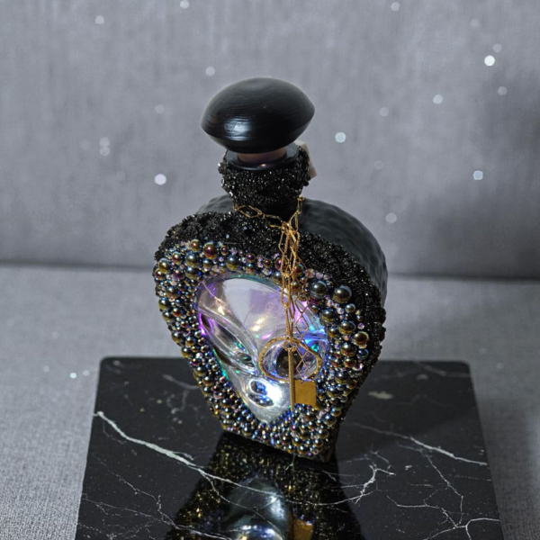 Decorated Alien Tequila Bottle - Image 5