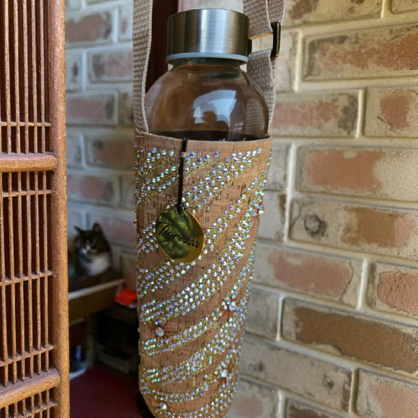 Glass Water Bottle in Faux Leather Rhinestone Sleeve 750ml - Image 4