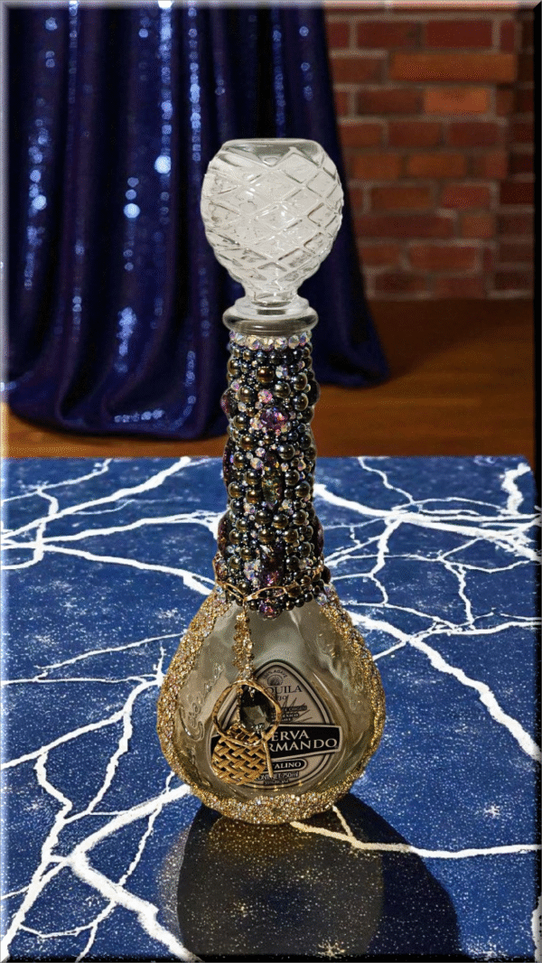 Reserva Don Armando Tequila Bottle - Image 3