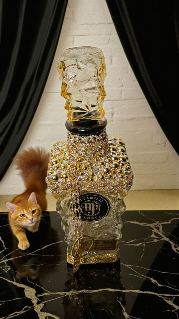 Mi Familia Flores Golden Tequila Bottle - Image 3